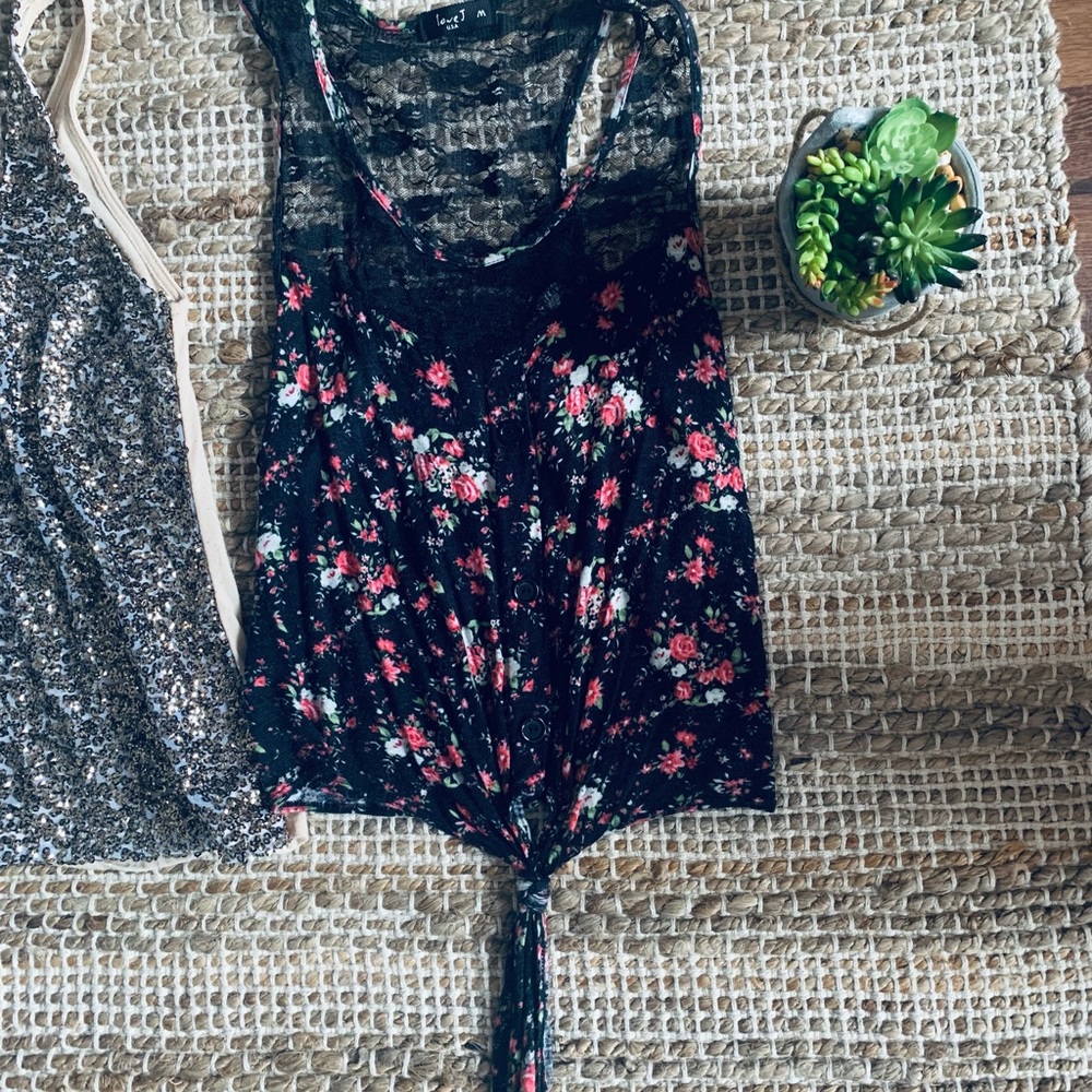 Tank top bundle - Picture 5 of 8